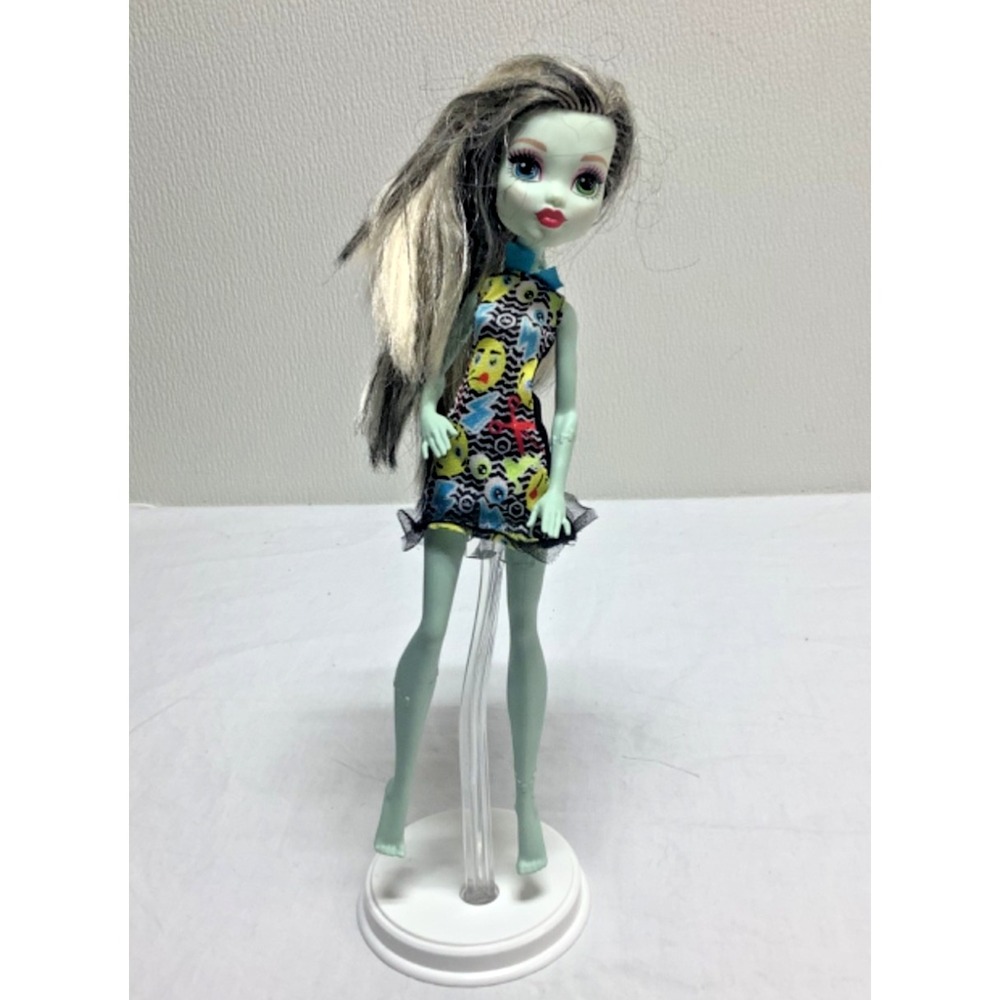 2016 Mattel Monster High Frankie Stein Emoji Doll 10.5 inch